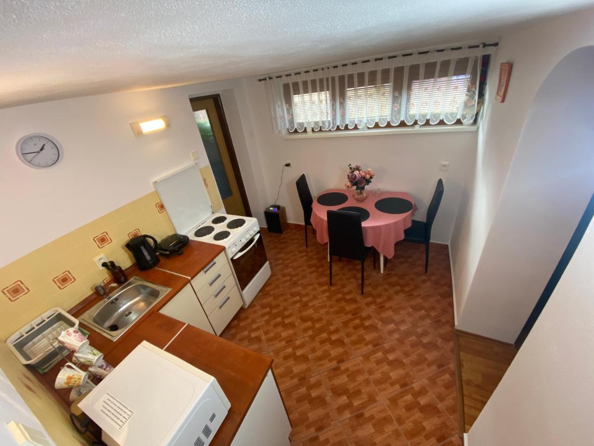 Privat Tilia Apartment Ivachnová Exterior photo